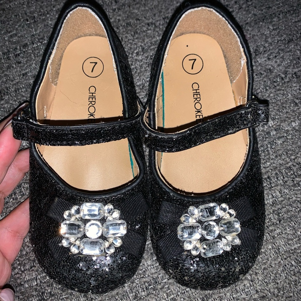Girls shoes size 7
